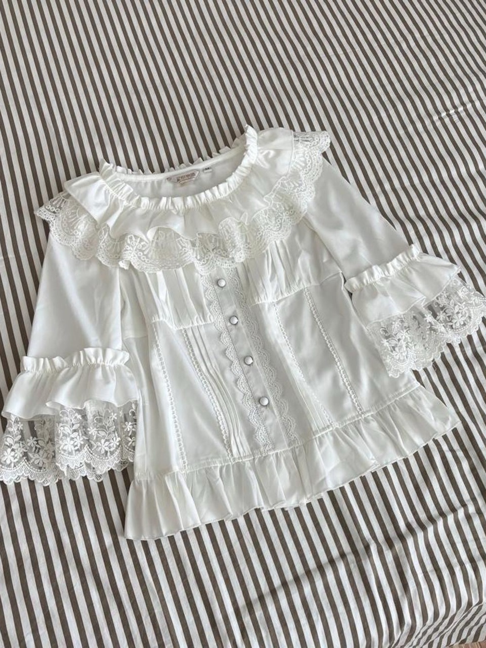 White Lace Ruffle Blouse - Picture 2 of 5